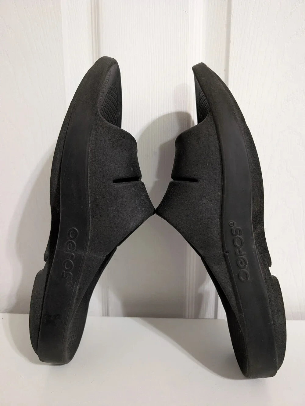 OOFOS OOahh Sport Sandals Black Shoes Mens Size 10 Womens 12 Recovery